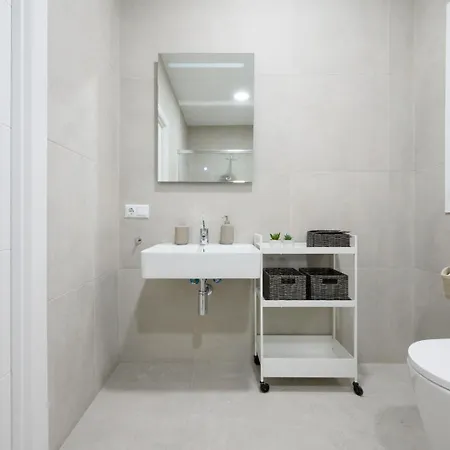 Apartment New, Center And By 10tosea