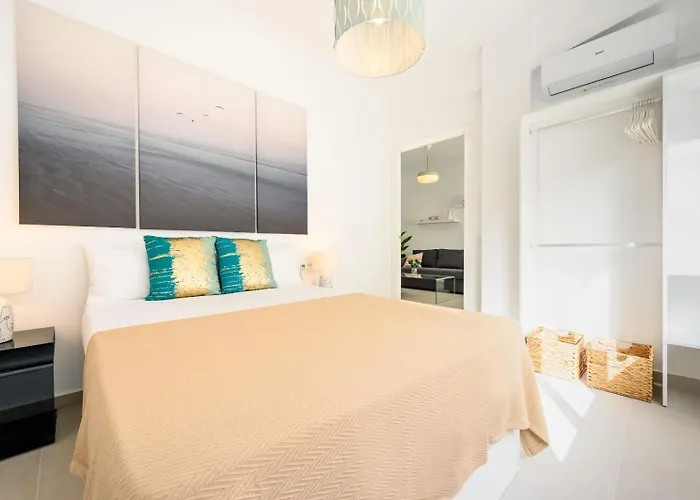 New, Center And By 10tosea